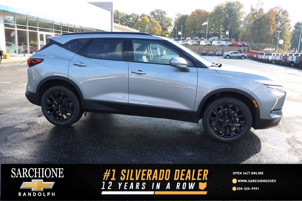 New 2026 Chevrolet Blazer LT w/ Convenience Package AWD/4WD image 1
