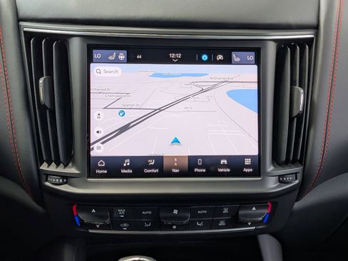 Used 2024 Maserati Levante GT Ultima AWD/4WD image 13