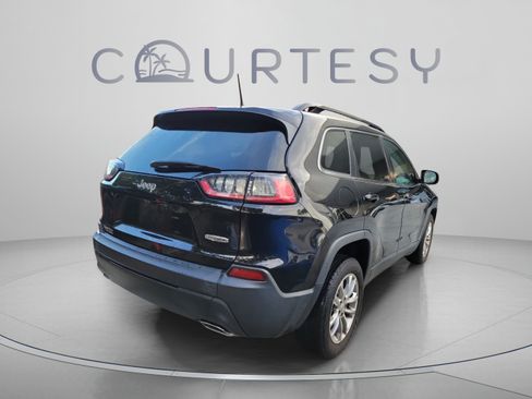 Used 2022 Jeep Cherokee Latitude Lux w/ Sun & Sound Group FWD image 3