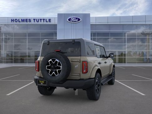 New 2026 Ford Bronco Outer Banks image 8