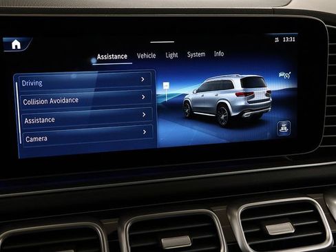 New 2026 Mercedes-Benz GLS 580 GLS 580 image 19