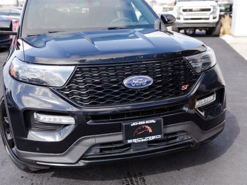 Used 2023 Ford Explorer ST w/ Equipment Group 401A image 3