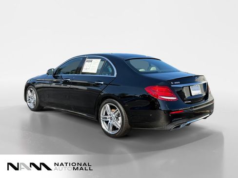 Used 2018 Mercedes-Benz E 300 image 3