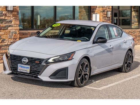 Used 2023 Nissan Altima 2.5 SR image 7