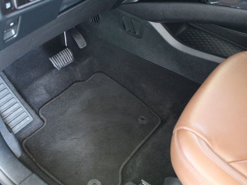 Used 2023 Lincoln Nautilus Reserve w/ Monochromatic Package image 35