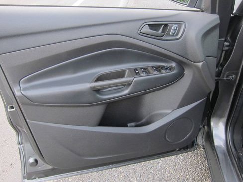 Used 2019 Ford Escape S FWD image 5
