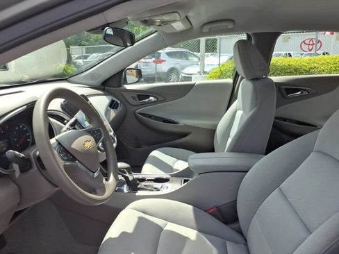 Used 2025 Chevrolet Malibu LT FWD image 5