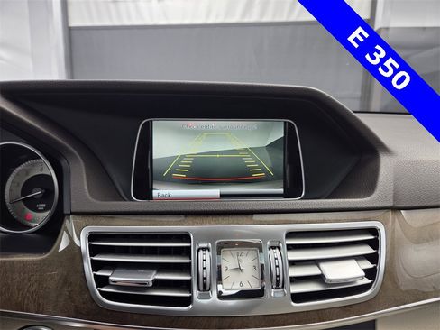 Used 2015 Mercedes-Benz E 350 Sedan image 38