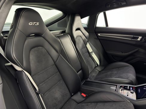 Used 2019 Porsche Panamera GTS AWD/4WD image 42