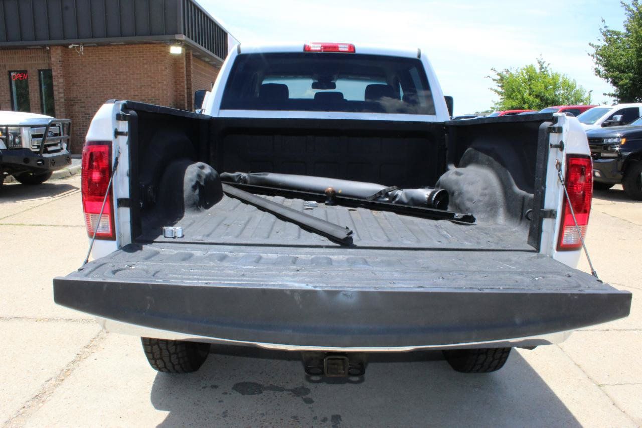 Used 2014 RAM 2500 Tradesman w/ Chrome Appearance Group AWD/4WD image 14