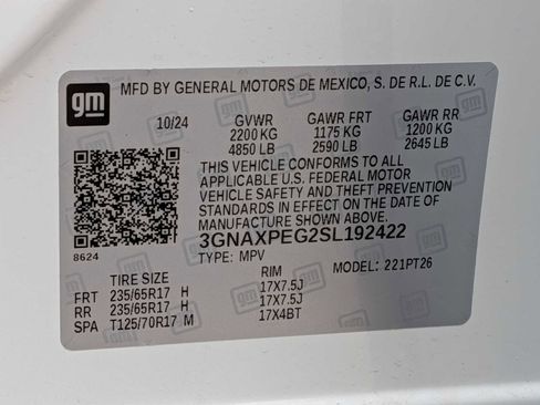 Used 2025 Chevrolet Equinox LT w/ Convenience Package II image 32