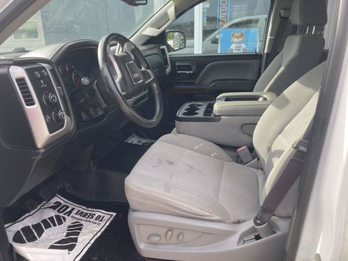 Used 2017 GMC Sierra 1500 SLE w/ SLE Value Package AWD/4WD image 10