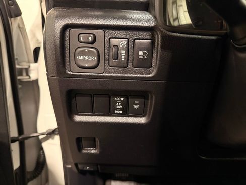 Used 2023 Toyota 4Runner SR5 Premium image 16