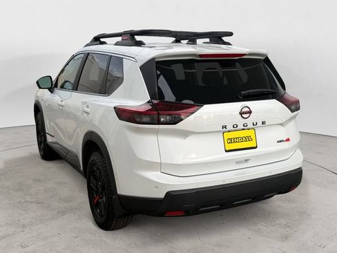 Certified 2026 Nissan Rogue SV AWD/4WD image 4