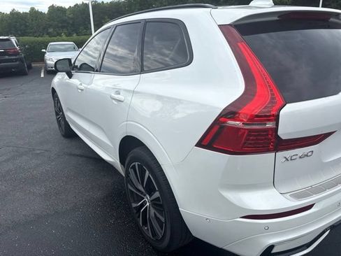 Used 2025 Volvo XC60 B5 Plus w/ Protection Package Premier AWD/4WD image 8