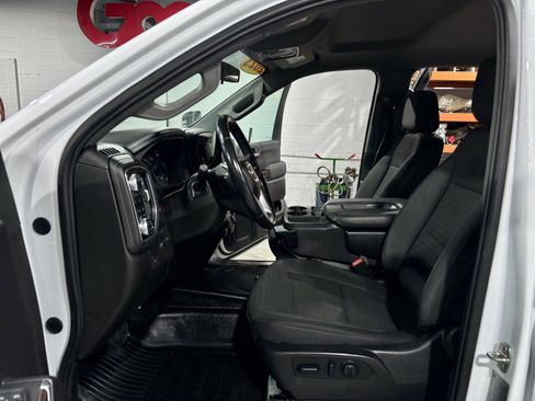 Used 2023 GMC Sierra 2500 SLE w/ SLE Convenience Package image 2
