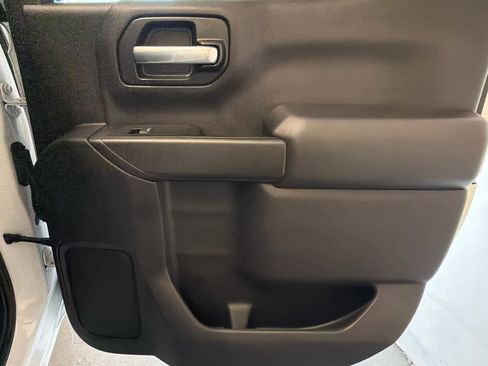 Used 2020 Chevrolet Silverado 1500 Custom w/ Custom Value Package RWD image 33