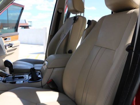 Used 2013 Land Rover LR4 HSE AWD/4WD image 98