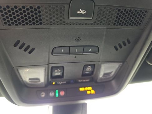 Used 2020 Cadillac XT5 Premium Luxury image 27