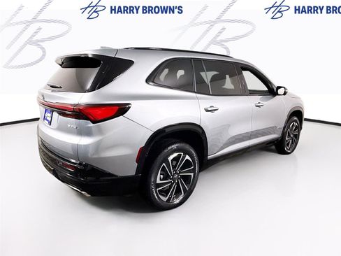 Used 2025 Buick Enclave Sport Touring AWD/4WD image 29
