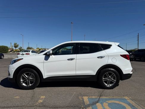 Used 2017 Hyundai Santa Fe Sport image 6