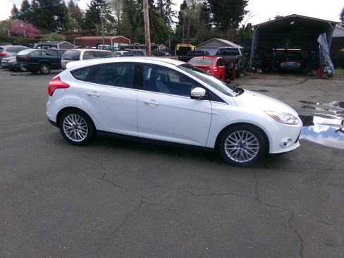 Used 2012 Ford Focus SEL image 3