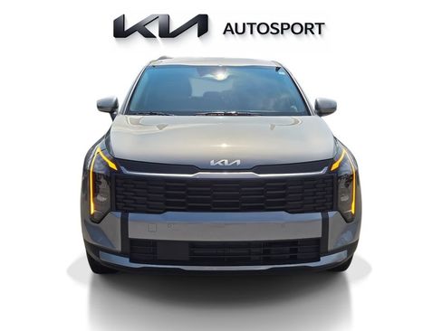 Certified 2026 Kia Sportage LX FWD image 2