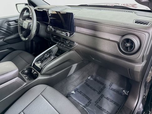 Used 2023 Chevrolet Colorado Trail Boss w/ Technology Package image 31