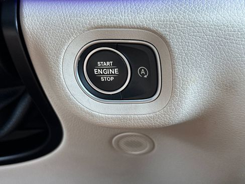 Used 2024 Mercedes-Benz GLE 450 4MATIC image 27
