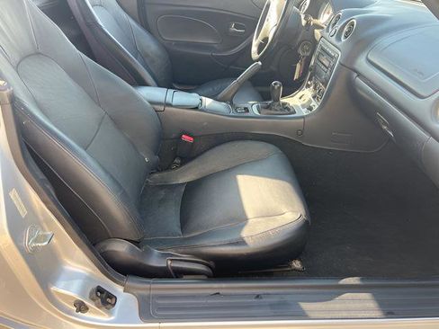 Used 2003 MAZDA MX-5 Miata image 8
