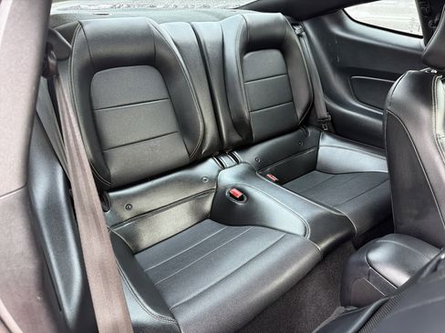 Used 2019 Ford Mustang Premium image 17