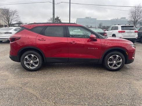 Used 2023 Chevrolet Blazer LT w/ Convenience Package image 6
