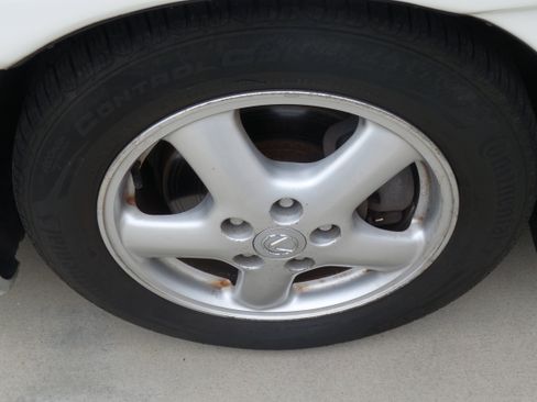 Used 2000 Lexus SC 300 Coupe image 18