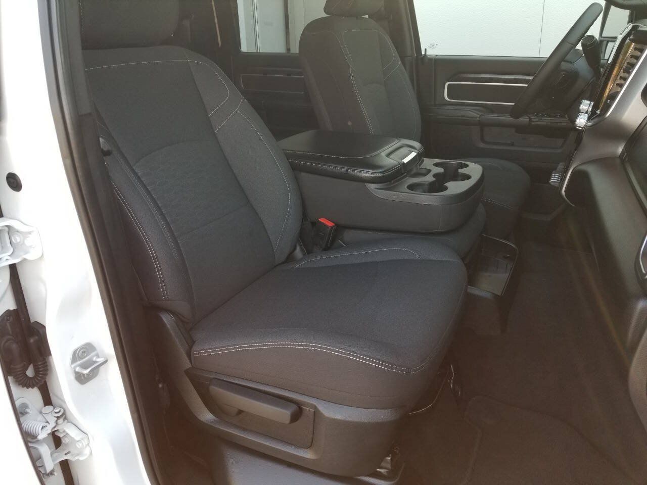 Used 2025 RAM 2500 Big Horn AWD/4WD image 19