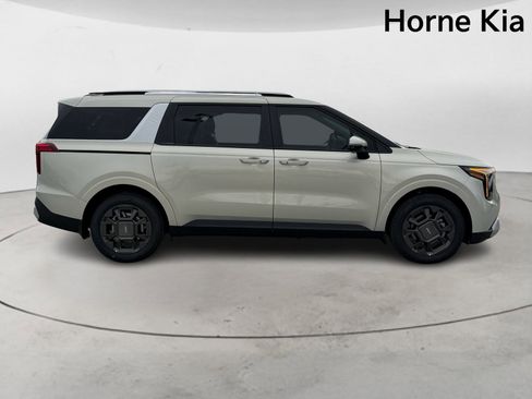 New 2026 Kia Carnival EX image 3