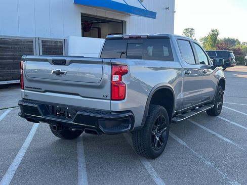 Used 2025 Chevrolet Silverado 1500 LT Trail Boss w/ LT Trail Boss Premium Package AWD/4WD image 5
