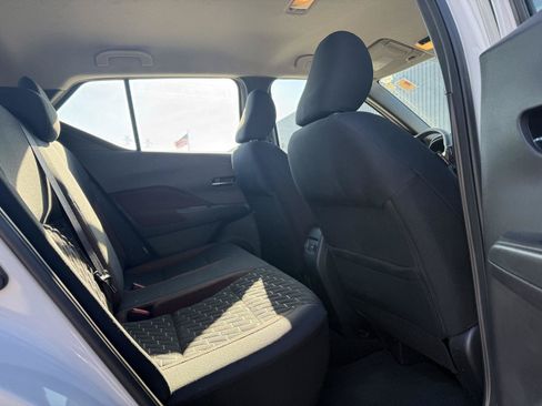 Used 2023 Nissan Kicks SR FWD image 11