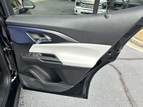 New 2026 Chevrolet Equinox EV LT image 16