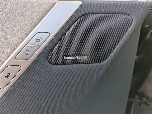 Used 2026 BMW iX xDrive60 w/ Premium Package image 10