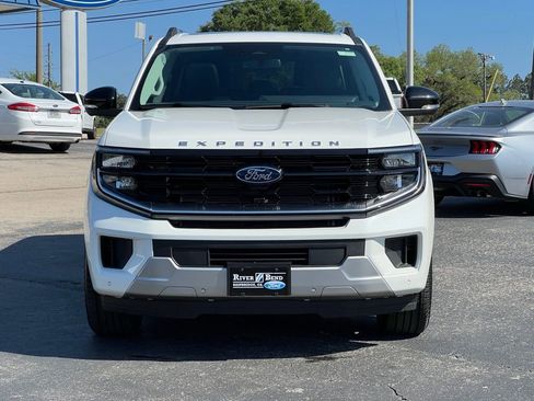 New 2026 Ford Expedition Max Platinum AWD/4WD image 8