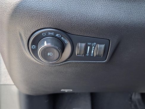 Used 2022 Jeep Compass High Altitude AWD/4WD image 22
