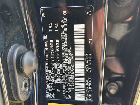 Used 2016 Toyota Highlander XLE image 25