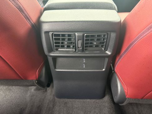 Certified 2025 Toyota 4Runner SR5 AWD/4WD image 26