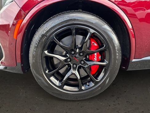 Used 2021 Dodge Durango SRT Hellcat w/ Technology Group AWD/4WD image 10