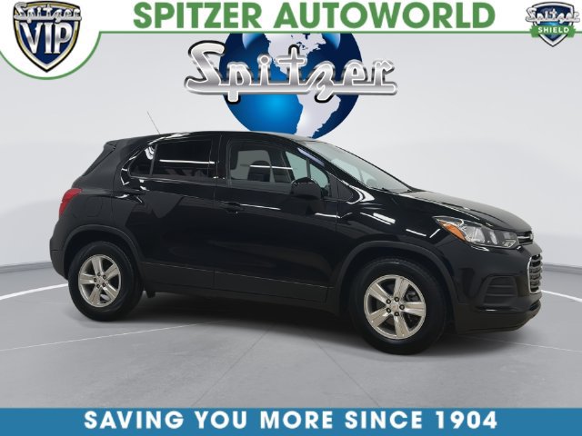 Used 2021 Chevrolet Trax LS w/ Tint and Cruise Package FWD image 3