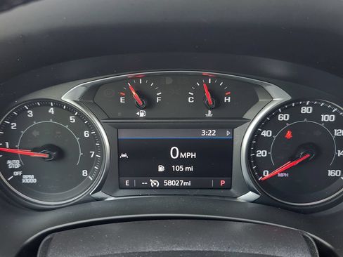 Used 2023 GMC Terrain SLT AWD/4WD image 7