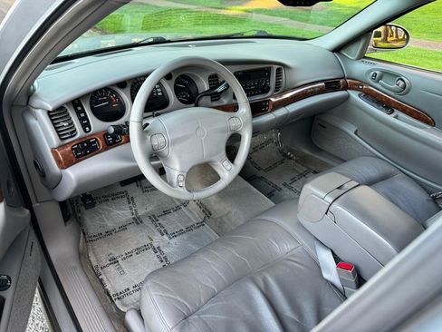 Used 2002 Buick Le Sabre Limited w/ Driver Confidence Pkg image 16
