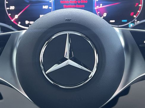 Certified 2025 Mercedes-Benz GLC 300 image 29