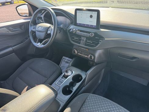 Certified 2024 Ford Escape Active AWD/4WD image 18