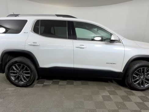 Used 2018 GMC Acadia SLT AWD/4WD image 3